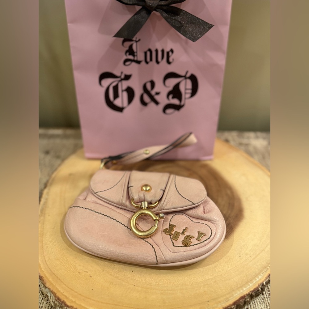 Juicy Couture Y2K BABY Pink Leather Wristlet With Charm Ring. Rare